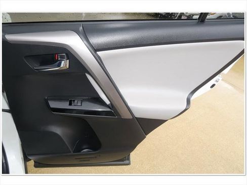 Certified 2016 Toyota RAV4 Limited image 16