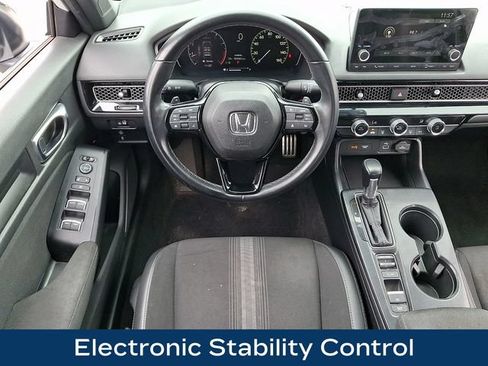 Used 2023 Honda Civic Sport image 3