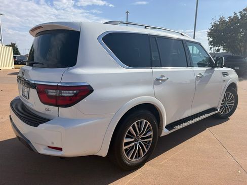 Used 2022 Nissan Armada SL AWD/4WD image 3