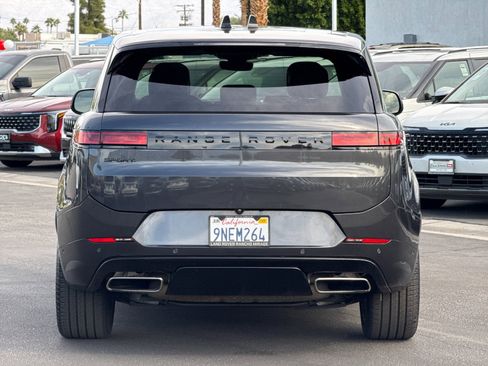 Used 2024 Land Rover Range Rover Sport Dynamic SE image 4