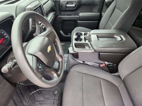 Used 2020 Chevrolet Silverado 1500 Custom w/ Custom Value Package image 12