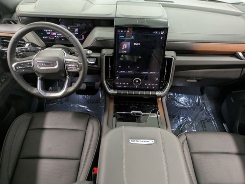 Used 2026 GMC Yukon XL Denali w/ Sun & Power Step Package AWD/4WD image 23