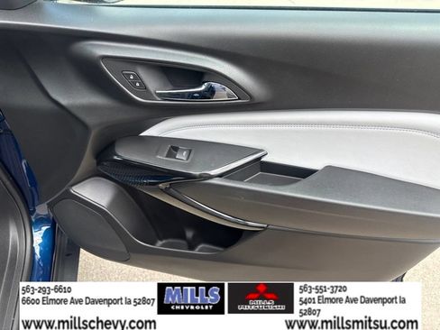 Used 2024 Chevrolet Trax LT w/ LT Convenience Package FWD image 25