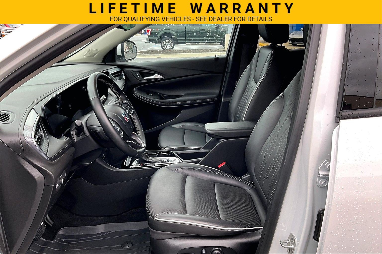 Used 2025 Buick Encore GX Avenir w/ Avenir Technology Package FWD image 21