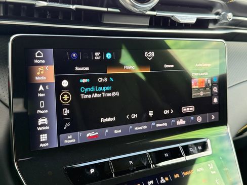 Used 2024 Maserati Grecale Modena image 14