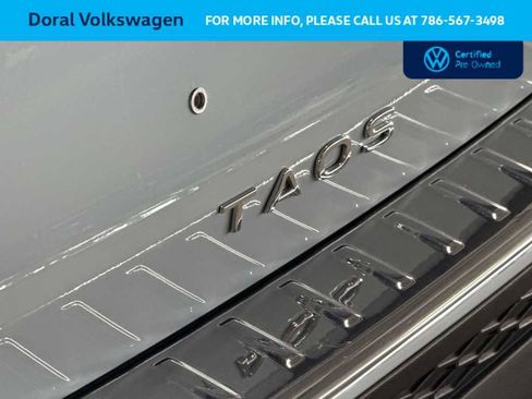 Used 2025 Volkswagen Taos SE FWD image 10
