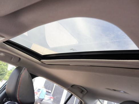 New 2026 Nissan Sentra SR w/ SR Premium Package FWD image 9