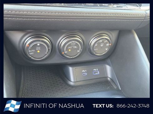 Used 2024 Nissan Z Performance w/ Heritage Edition RWD image 20