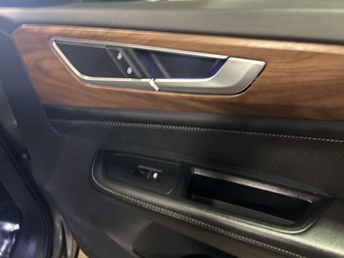 Used 2024 Volkswagen Atlas SE image 31