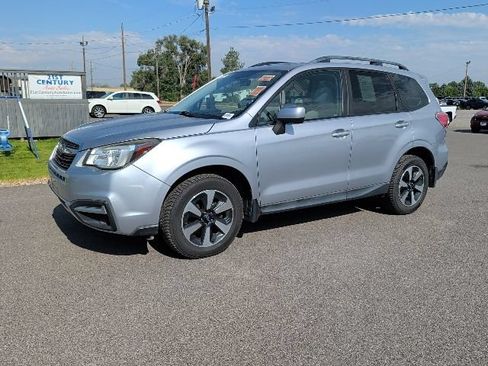 Used 2017 Subaru Forester 2.5i Premium w/ All-Weather Package AWD/4WD image 1