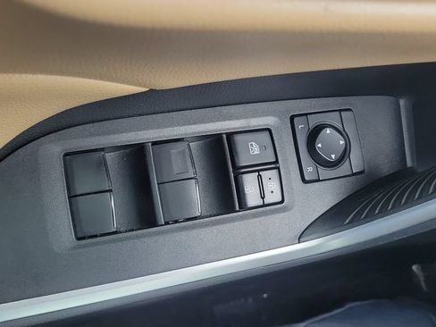 Certified 2021 Toyota RAV4 XLE FWD image 20