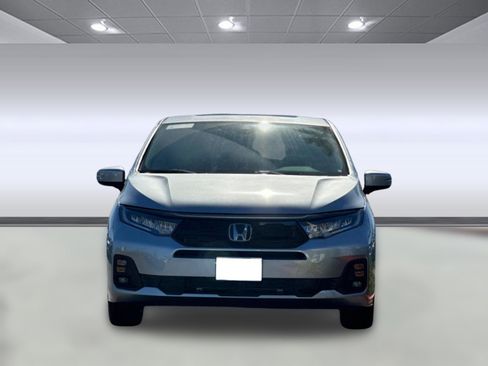 New 2026 Honda Odyssey Touring image 5