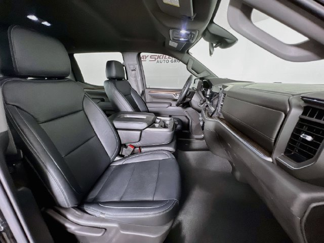 Used 2026 Chevrolet Silverado 1500 RST AWD/4WD image 38