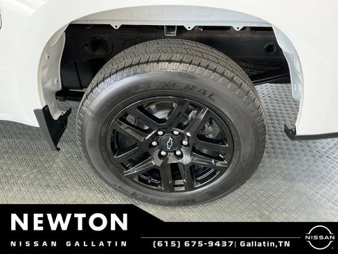 Used 2023 Chevrolet Silverado 1500 Custom w/ LPO, Dark Essentials Package AWD/4WD image 40