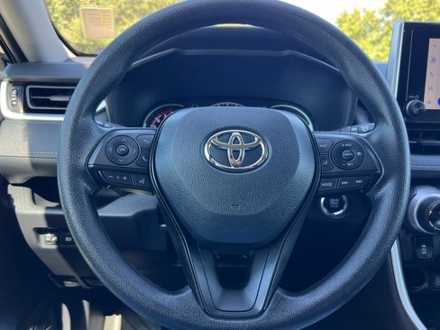 Used 2024 Toyota RAV4 XLE FWD image 25