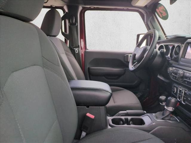 Used 2021 Jeep Gladiator Sport AWD/4WD image 21
