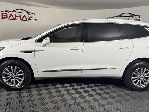 Used 2023 Buick Enclave Essence AWD/4WD image 3