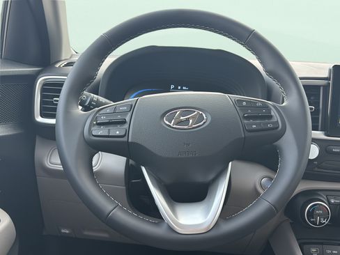 New 2026 Hyundai Venue SEL FWD image 12