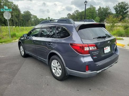 Used 2015 Subaru Outback 2.5i Premium AWD/4WD image 3