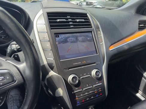 Used 2019 Lincoln MKC Reserve w/ MKC Climate Package AWD/4WD image 14