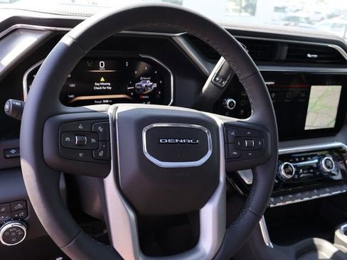 New 2026 GMC Sierra 2500 Denali w/ Denali Reserve Package AWD/4WD image 22