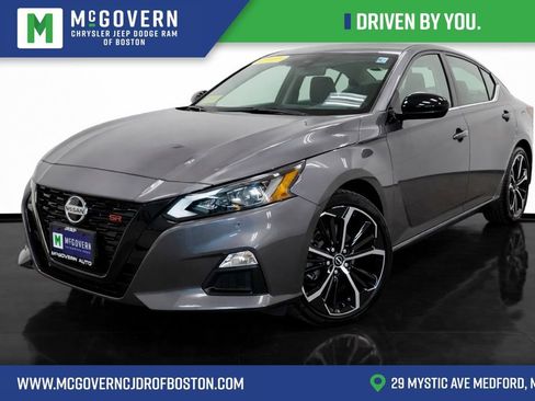 Used 2025 Nissan Altima 2.5 SR image 1