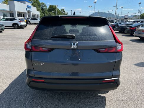 Used 2025 Honda CR-V LX image 6