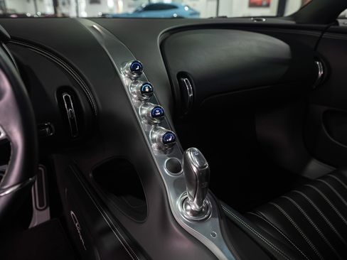 Used 2018 Bugatti Chiron image 20