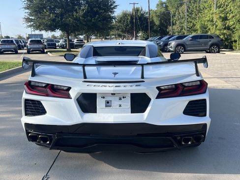 Used 2021 Chevrolet Corvette Stingray Premium Conv w/ Z51 Performance Package RWD image 8