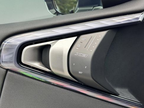 Used 2026 BMW X3 xDrive30 w/ Convenience Package image 17