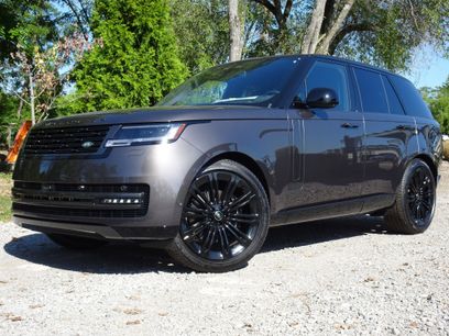 New 2025 Land Rover Range Rover SE