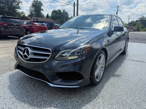 Used 2014 Mercedes-Benz E 350 Sedan image 3