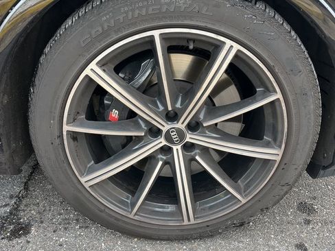 Used 2021 Audi SQ7 Prestige w/ Prestige Package image 25