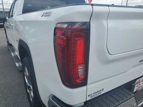 Used 2024 GMC Sierra 1500 SLT w/ SLT Premium Plus Package AWD/4WD image 19