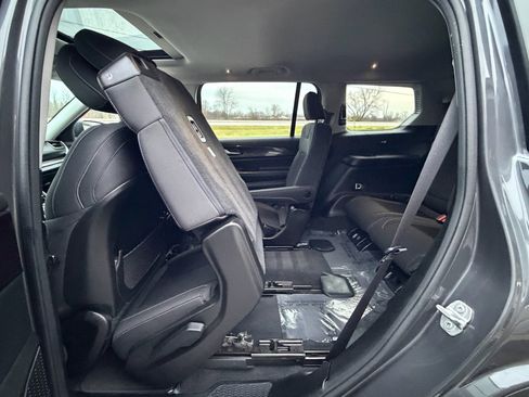 Used 2022 Jeep Grand Cherokee L Laredo w/ Luxury Tech Group I image 27