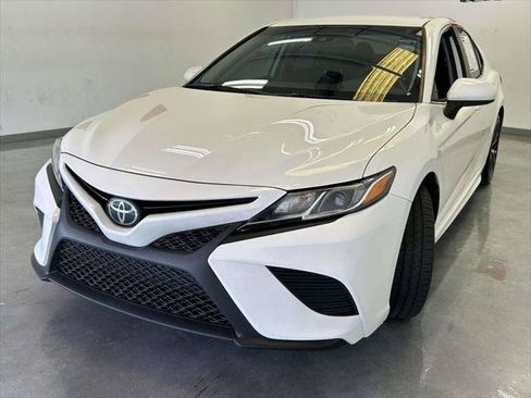 Certified 2020 Toyota Camry SE FWD image 7