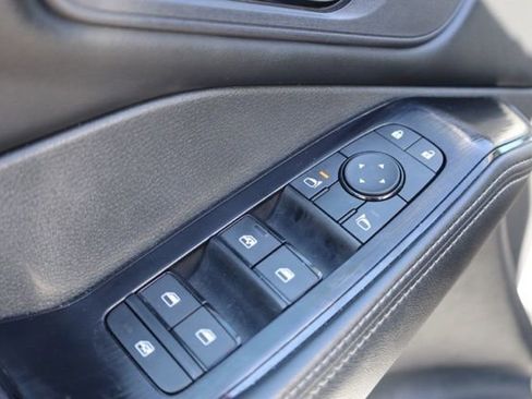 Used 2024 Nissan Rogue SV image 17