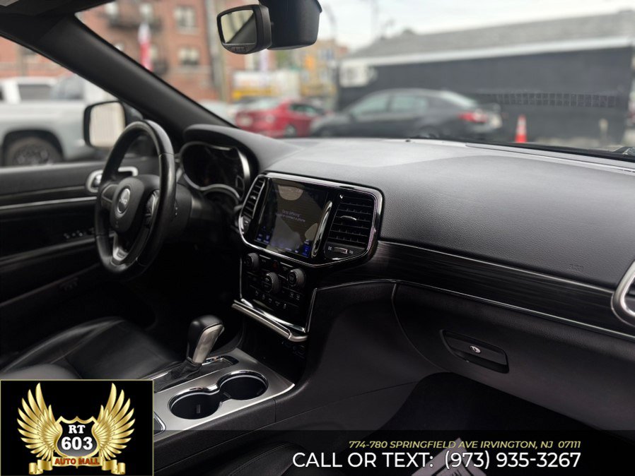 Used 2019 Jeep Grand Cherokee Limited w/ Trailer Tow Group IV AWD/4WD image 15