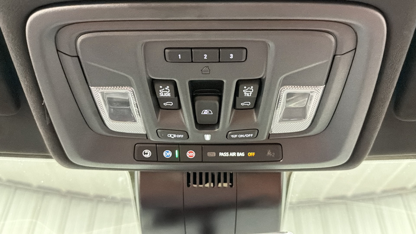 Used 2025 GMC Sierra 3500 Denali Ultimate AWD/4WD image 45
