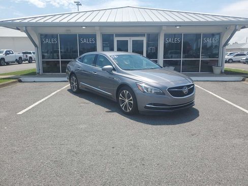 Used 2018 Buick LaCrosse Essence w/ Sights and Sounds Package FWD image 10
