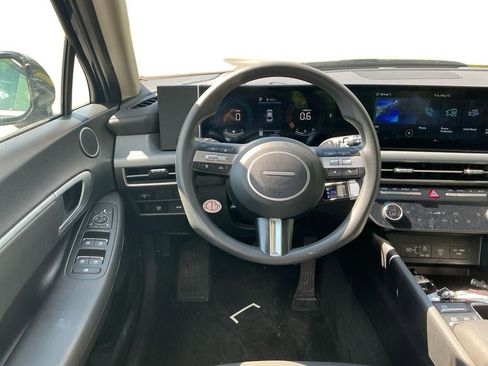 Used 2025 Hyundai Sonata SEL FWD image 12