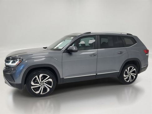 Used 2023 Volkswagen Atlas SEL image 4