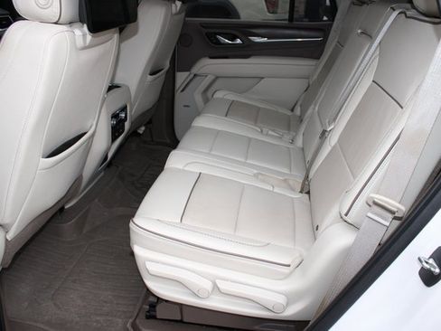 Used 2021 GMC Yukon Denali image 6