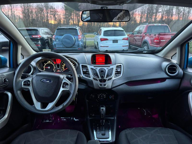 Used 2012 Ford Fiesta SE FWD image 17