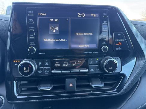 Used 2021 Toyota Highlander XSE image 15