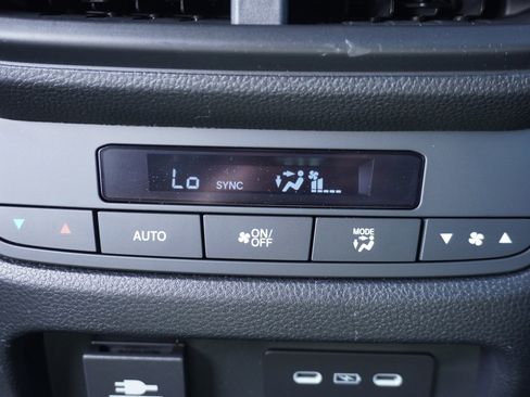 New 2025 Honda Pilot TrailSport image 25