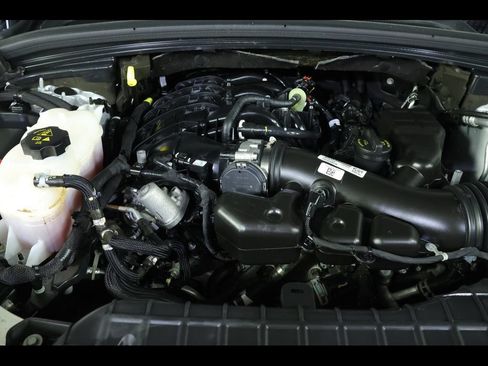 Used 2023 Jeep Grand Cherokee Altitude AWD/4WD image 19