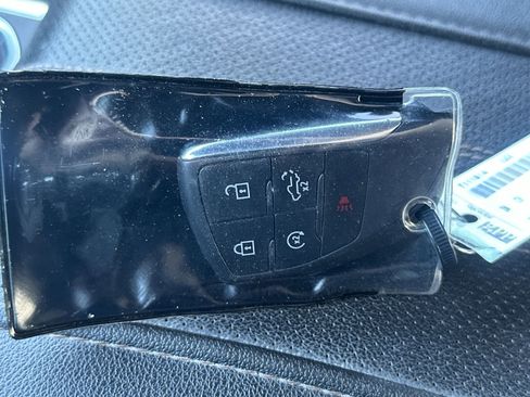 Used 2024 Chevrolet Silverado 1500 High Country w/ Technology Package image 34