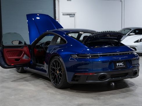 Used 2023 Porsche 911 Carrera 4 GTS AWD/4WD image 34