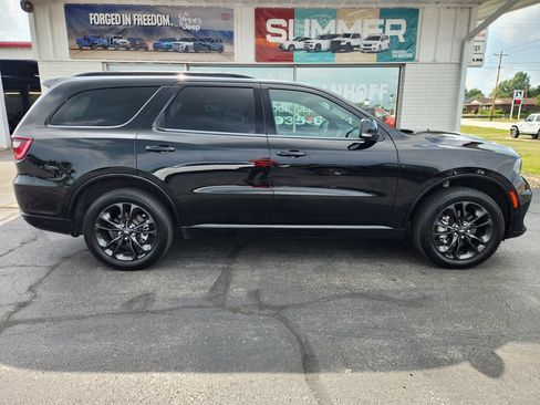 Used 2023 Dodge Durango GT AWD/4WD image 2